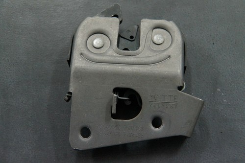 Schloss links 7112863 BMW 3er E90 F30 5er E60 F10 F07 Durchladesystem Rücksitz