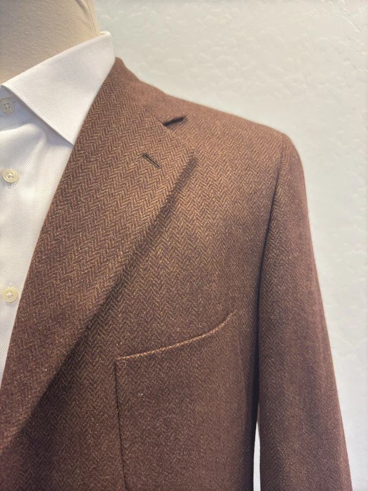 Paul Stuart Herringbone Soft Wool Unconstructed Suit Jacket in Burgundy Sz 45 R - Image 2 of 4