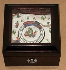 Animated Revolving Train Music Box Christmas 4 X 4 X 2.5" Wind-up