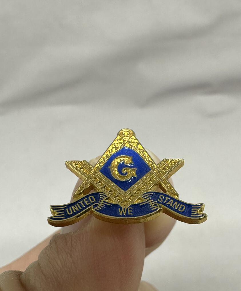 Masonic Symbol G Freemason Pendant Pin Blue and Gold Colored
