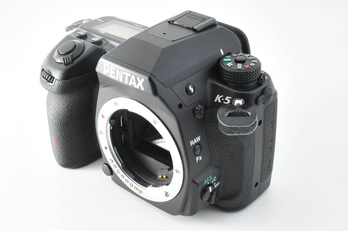 MINT] Pentax K-5 16.3MP Digital SLR Camera 18-55mm DA AL WR From