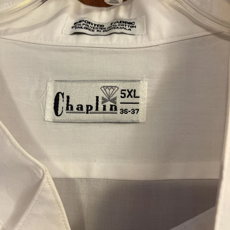 Camisa Chaplin Para Hombres Esmoquin Botón Frontal Blanca Cuello Bandado Plisado 5XL 36-37 Nueva Foto 4 de 4