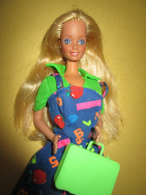 B-1963) ALTE BLONDE BARBIE MATTEL PHILIPPINES VINTAGE KLEID+BLUSE+SCHUHE+TASCHE