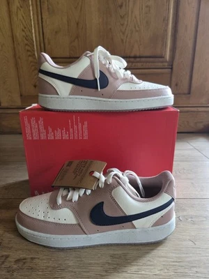 Basket Nike Court Vision Low NN Taille 38.5 - Photo 1/4