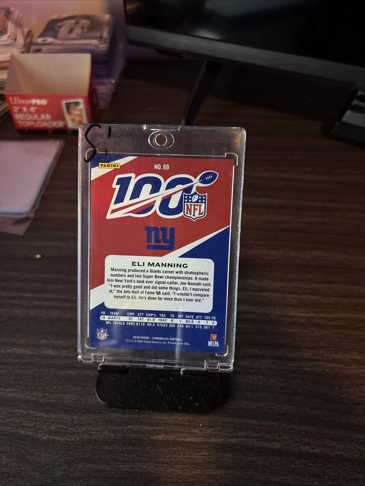 2019 Panini Chronicles - NFL 100 Eli Manning #59/ 99 (MEM) - Image 2 of 3