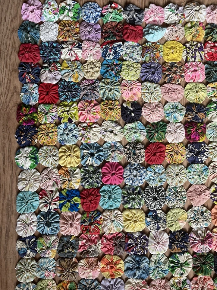 古董手工棉Yo-Yo被子/被套多色64英寸X43英寸复古抛物线 — 第 4/4 张图片