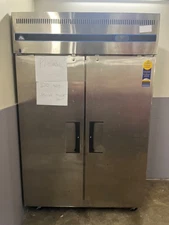 Everest 2 door commercial reach-in freezer 