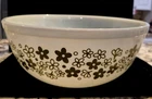 Pyrex Vintage Spring Blossom (Crazy Daisy) Mixing Bowl 4qt Style 404 - RARE!