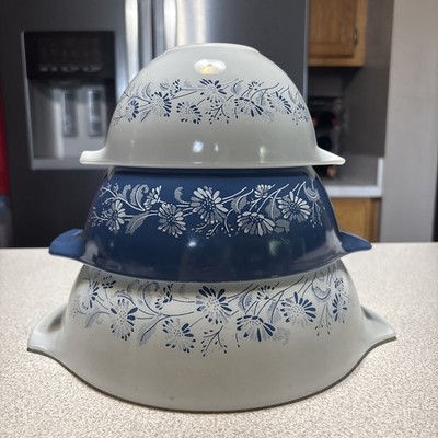 Vintage PYREX Cinderella blue Colonial Mist 3 nesting bowls set 441 442 443