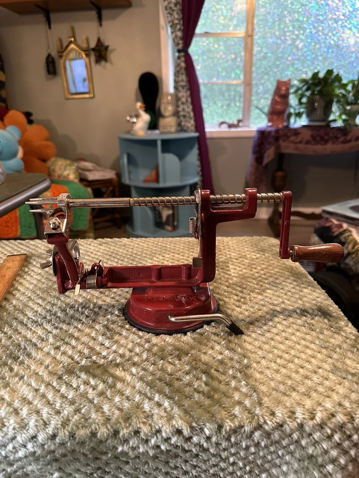 Peel Away Apple Peeler, Corer, Cast Iron, Suction Cup Mount, Back to Basics - Image 2 of 2