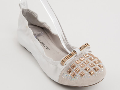 New  Francesco V. White leather with Gold studs Made in Italy shoes Size 38 US 8