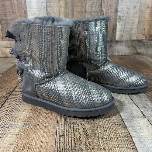 ugg bailey bow grey size 8