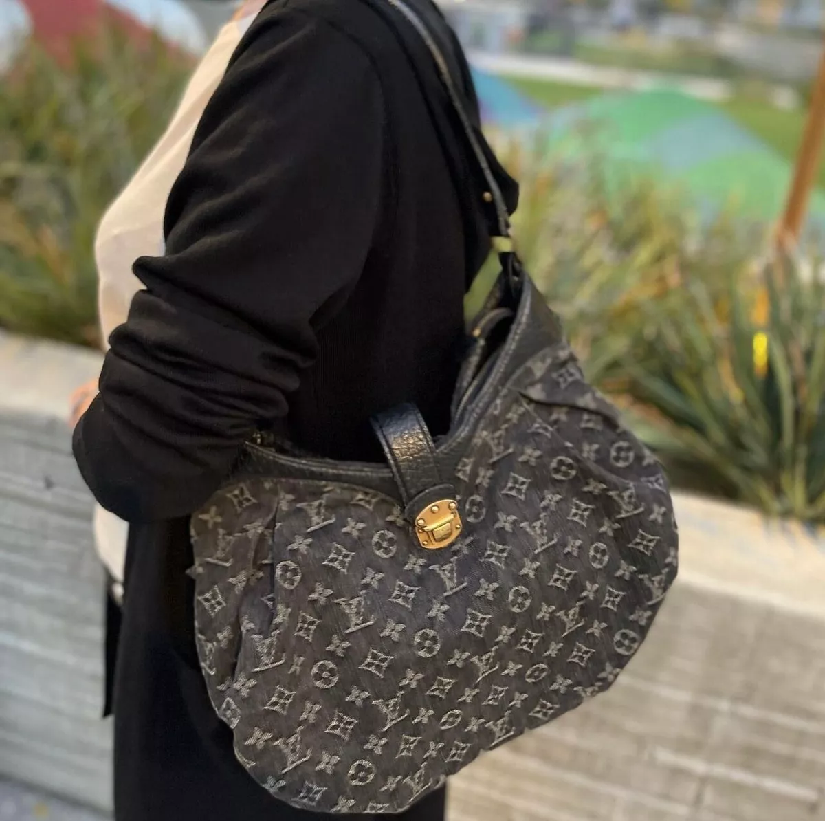 Louis Vuitton Tote Black Bags & Handbags for Women