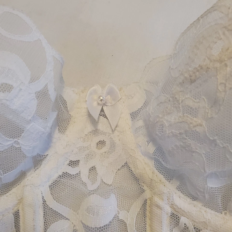 Sujetador con aros corsé bustier de encaje blanco vintage Victoria's Secret 32B hecho en unión Foto 4 de 4