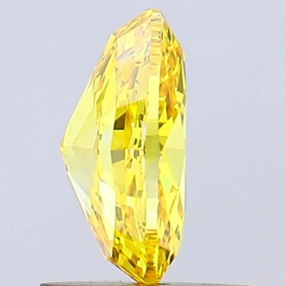 Lab Grown IGI Certified HPHT Diamond OVAL 0.51 Ct Fancy Vivid Yellow SI1 - Image 2 of 4
