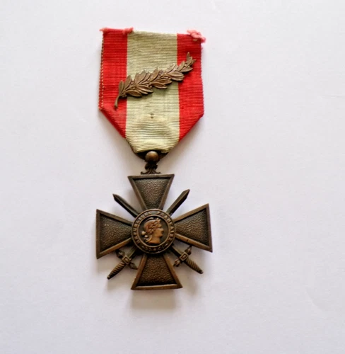 CROSS MEDAL OF THEATRES DES OPERATIONS EXTERIEURS 1921 PALM BRONZE BE