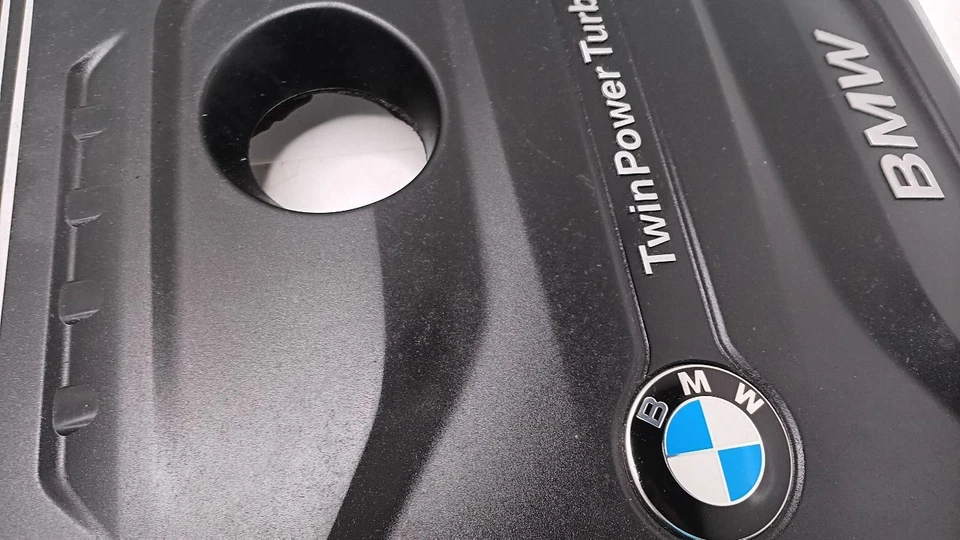 Engine Appearance Cover 2017 BMW 330i   111216208310 - Изображение 2 из 4
