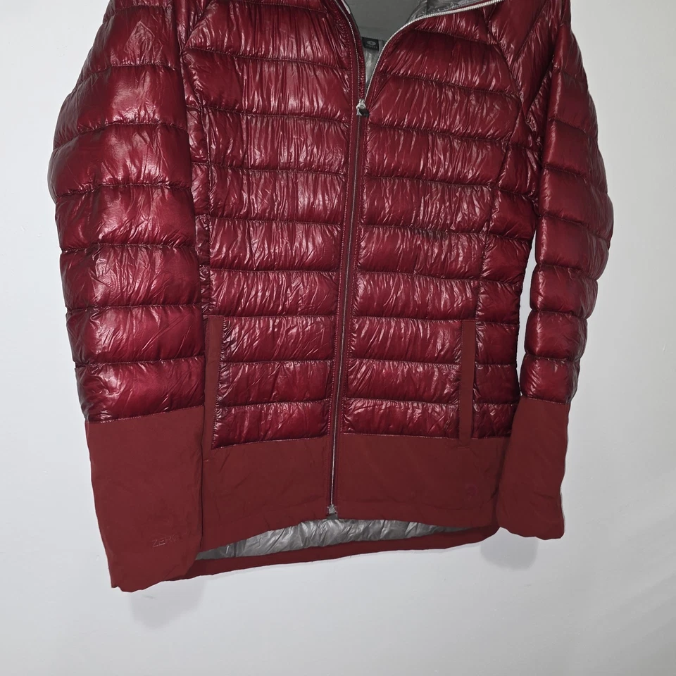 Woman's 2015 Mountain Hardwear x Cole Haan ZeroGrand 800 Down Fill Puffer Jacket - Image 3 of 4
