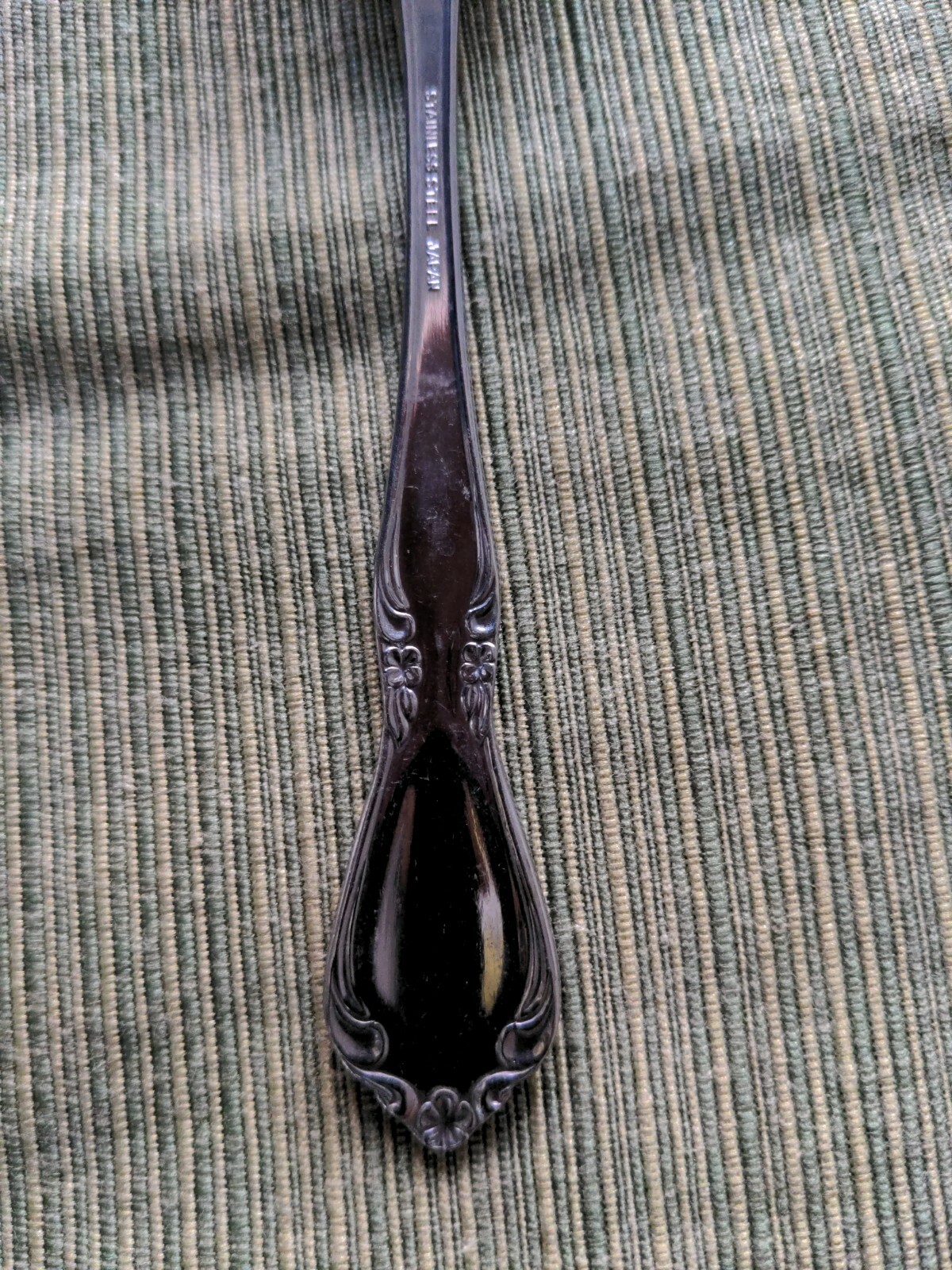 Stainless Steel Japan Flatware Flower Floral Design Set of 35 preowned