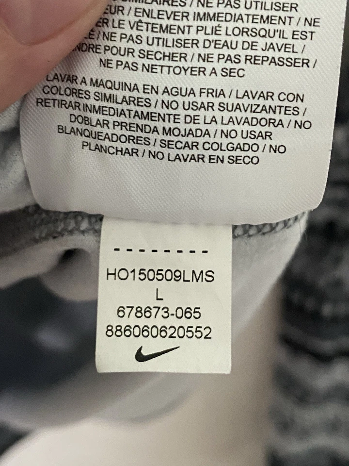 Nike Pro Hyperwarm Flash Pixel Striped Mid layer Shirt 678673-065 Girls Large L - Image 3 of 4