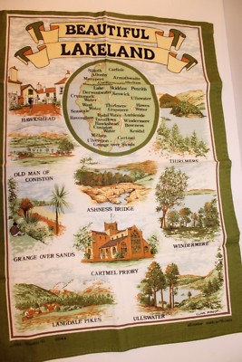 VINTAGE Tea Towel Double D GREEN BEAUTIFUL LAKELAND Clive Mayor 1982 Map travel