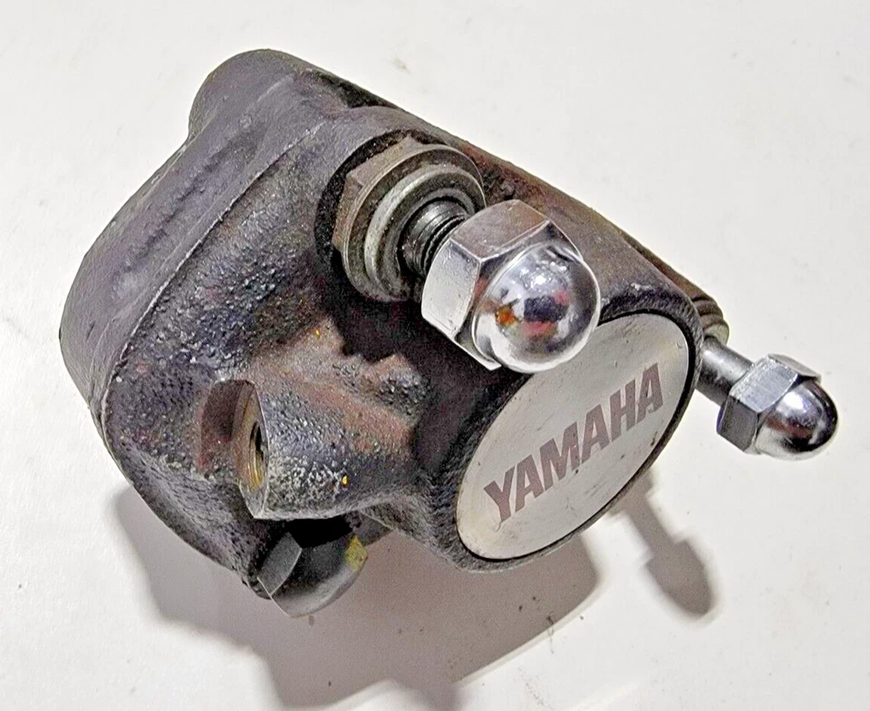 右前制动卡钳组件雅马哈 RD400 TX650 XS650 — 第 4/4 张图片