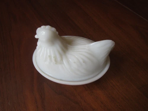 Vintage White Milk Glass Hen Rooster On Nest Small Basket Candy Dish