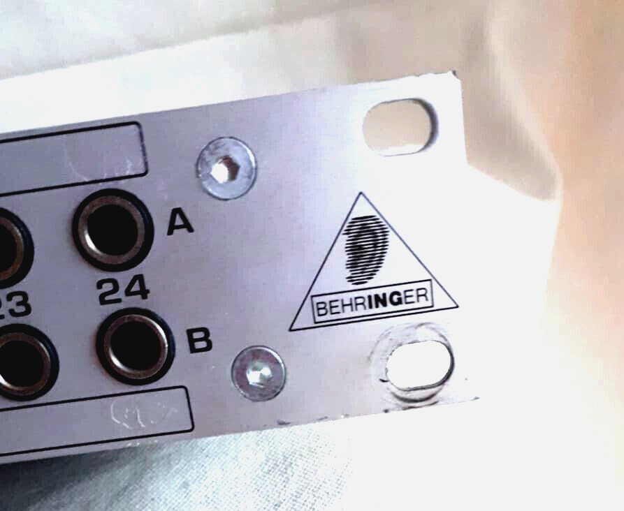 美品 / BEHRINGER ULTRAPATCH PRO PX2000 Behringer ULTRAPATCH PRO PX2000 Patchbay