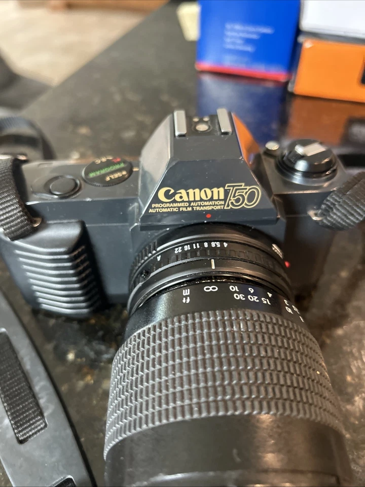 Canon T50 WITH Quantaray 7 1:4~5.6 f-70~210 mm 52mm Camera Zoom Lens - Image 4 of 4