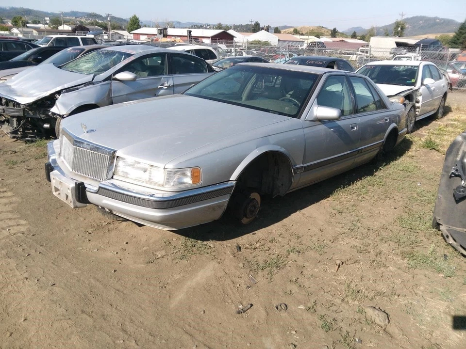 Trunk/Hatch/Tailgate Excluding STS Fits 92-96 SEVILLE 30139017 Foto 2 de 4