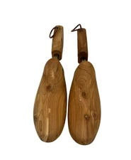 Rochester Shoe Tree Co. Cedar Wooden Shoe Trees OS Brown Adjustable Shoe Keepers