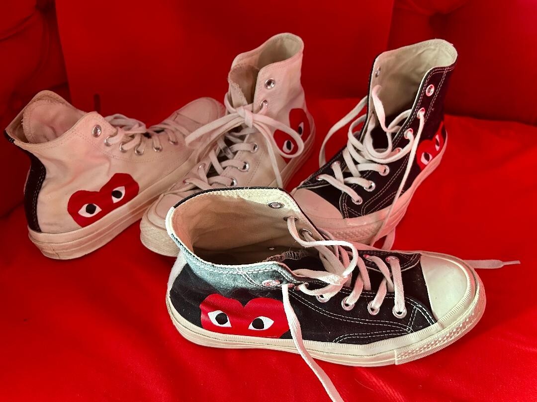 PAIRS WOMENS WHITE BLACK CONVERSE SIZE