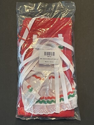 Mrs. Santa s Dress Gift Bags Pack of 3 Fabric Drawstring Bags 5  X 9  NIB