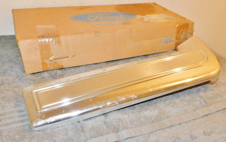 1979-1989 LTD Crown Vic Marquis Nuevo de Lote Antiguo Cojín Asiento Delantero Moldura de Protector Lateral Foto 3 de 4