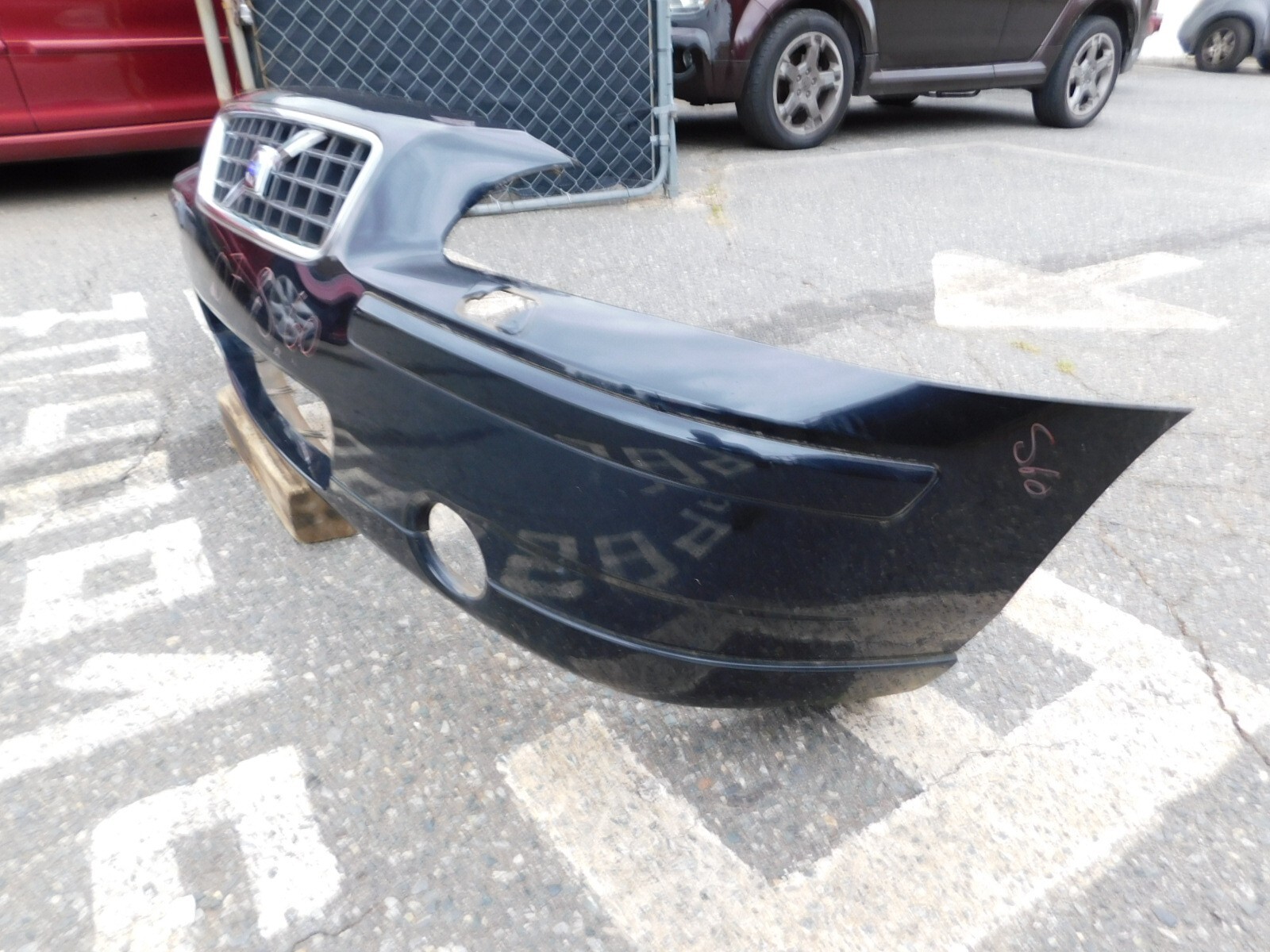 2006-2009 VOLVO S60  FRONT BUMPER COVER GRILL OEM  06-09