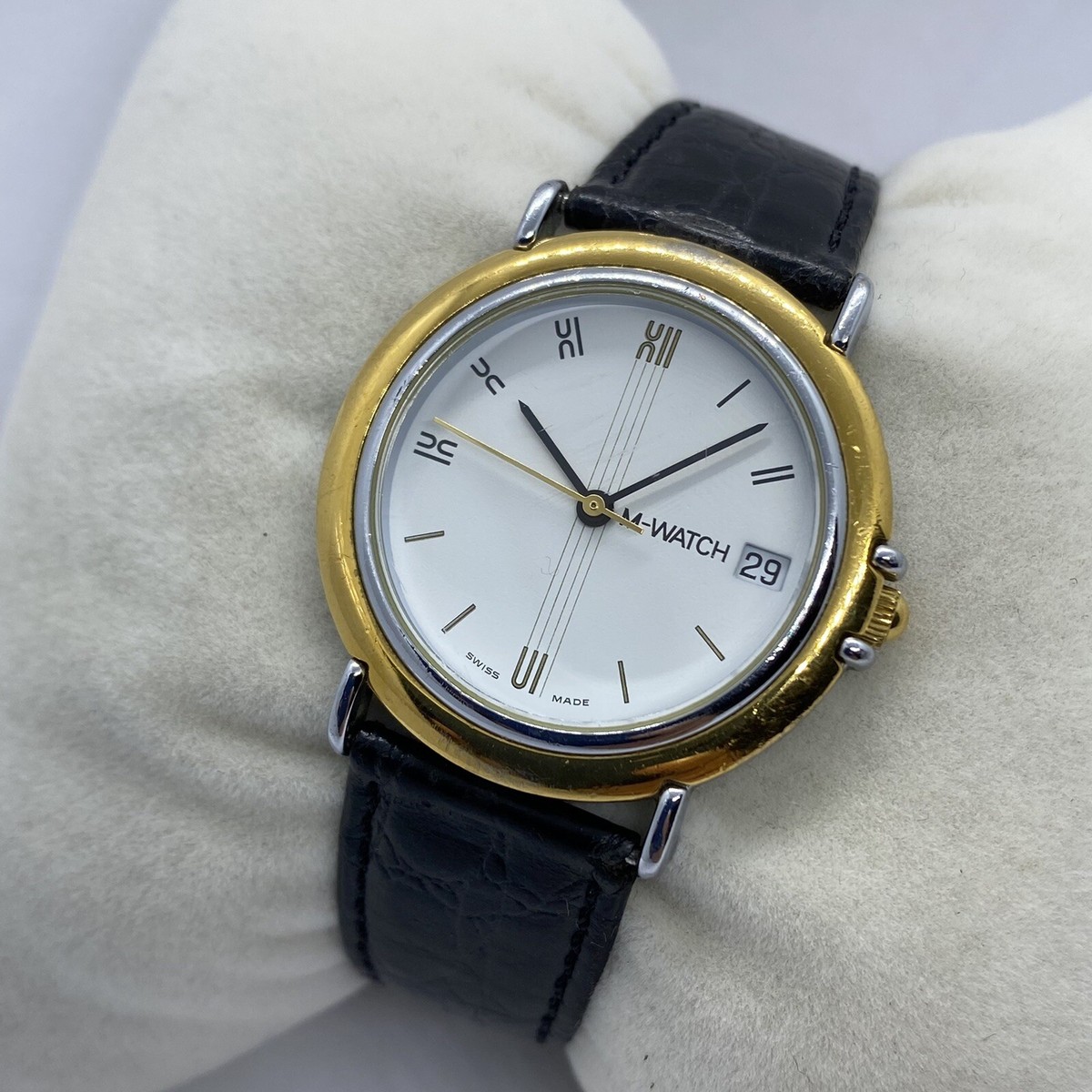 MONDAINE Swiss Watch QZ 【美品】 Mondaine Zurich Swiss Quartz Watch For Women M-7602.550