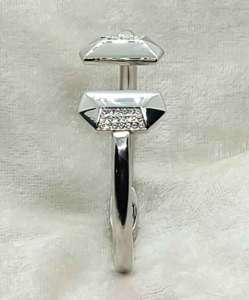 Bracelete de prata e cristal com dobradiça Rebecca Minkoff - Imagem 2 de 4