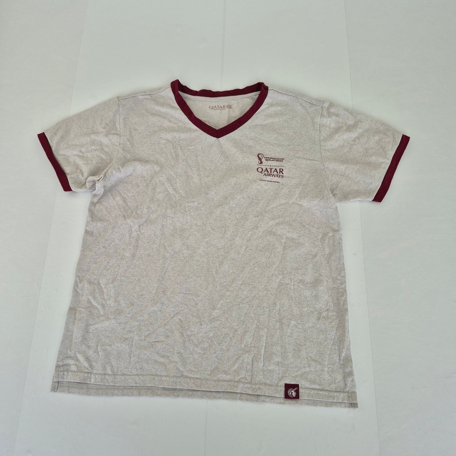 QATAR AIRWAYS T-Shirt Small Grey Unisex Cotton Blend World Cup 2022 Memorabilia
