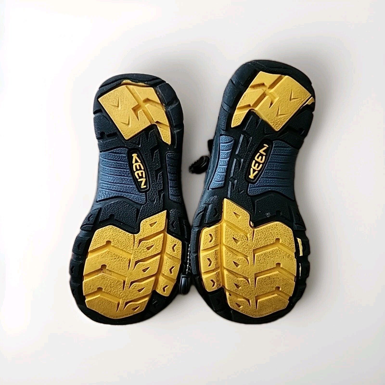 Sandali da trekking blu impermeabili taglia 2 KEEN Youth NEWPORT H2 9212 unisex usati in ottime condizioni