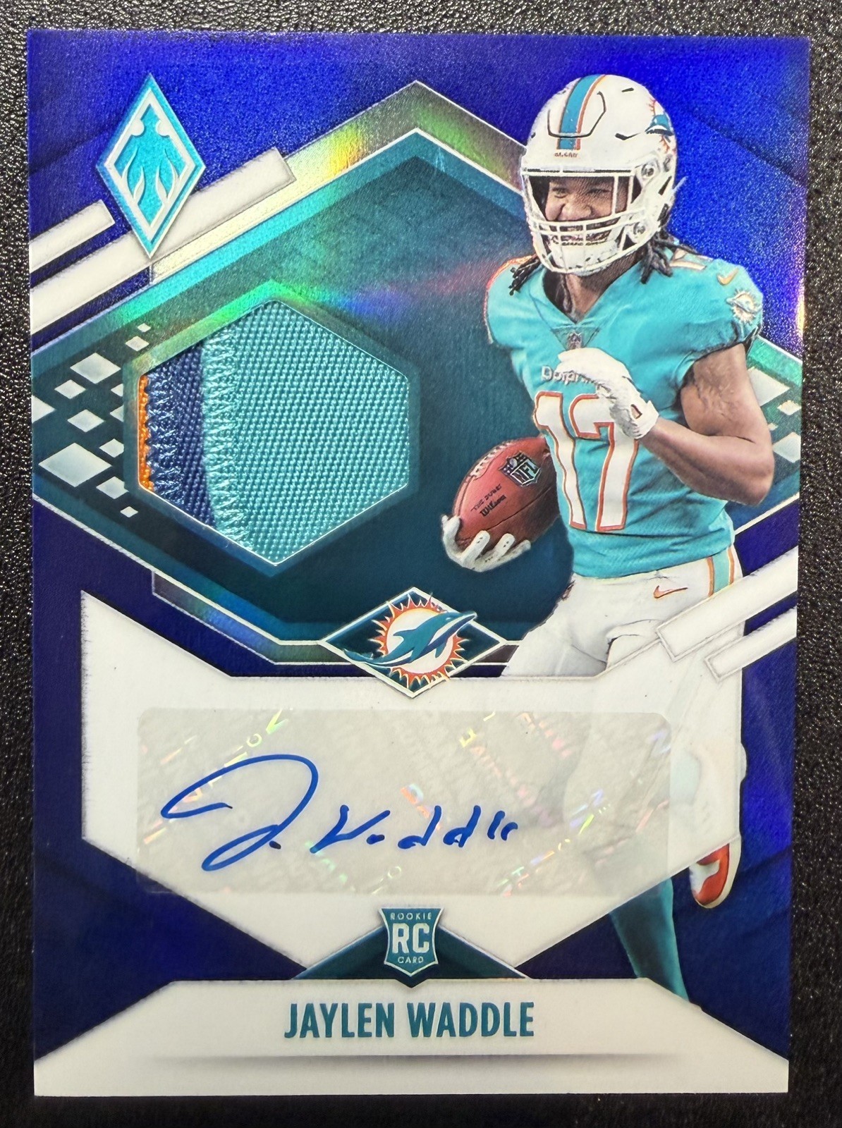2021 Panini Phoenix - Jaylen Waddle Blue RC RPA Auto Patch /25 #RJA-JWA Dolphins view 1
