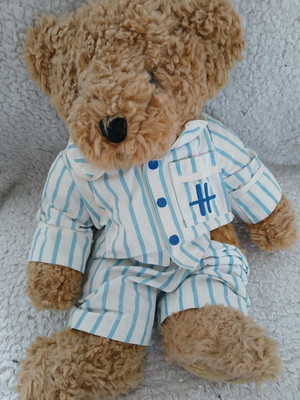 Harrods brauner Teddybär gestreift Nachtwäsche PJ's Stofftier Plüschtier