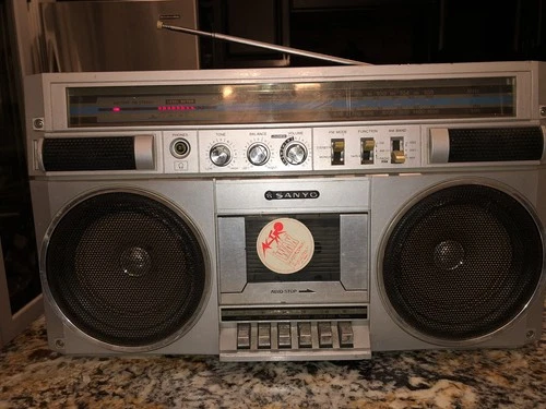Sanyo M9830K Vintage 80s Boom Box Tested—100% Operational Radio Stereo