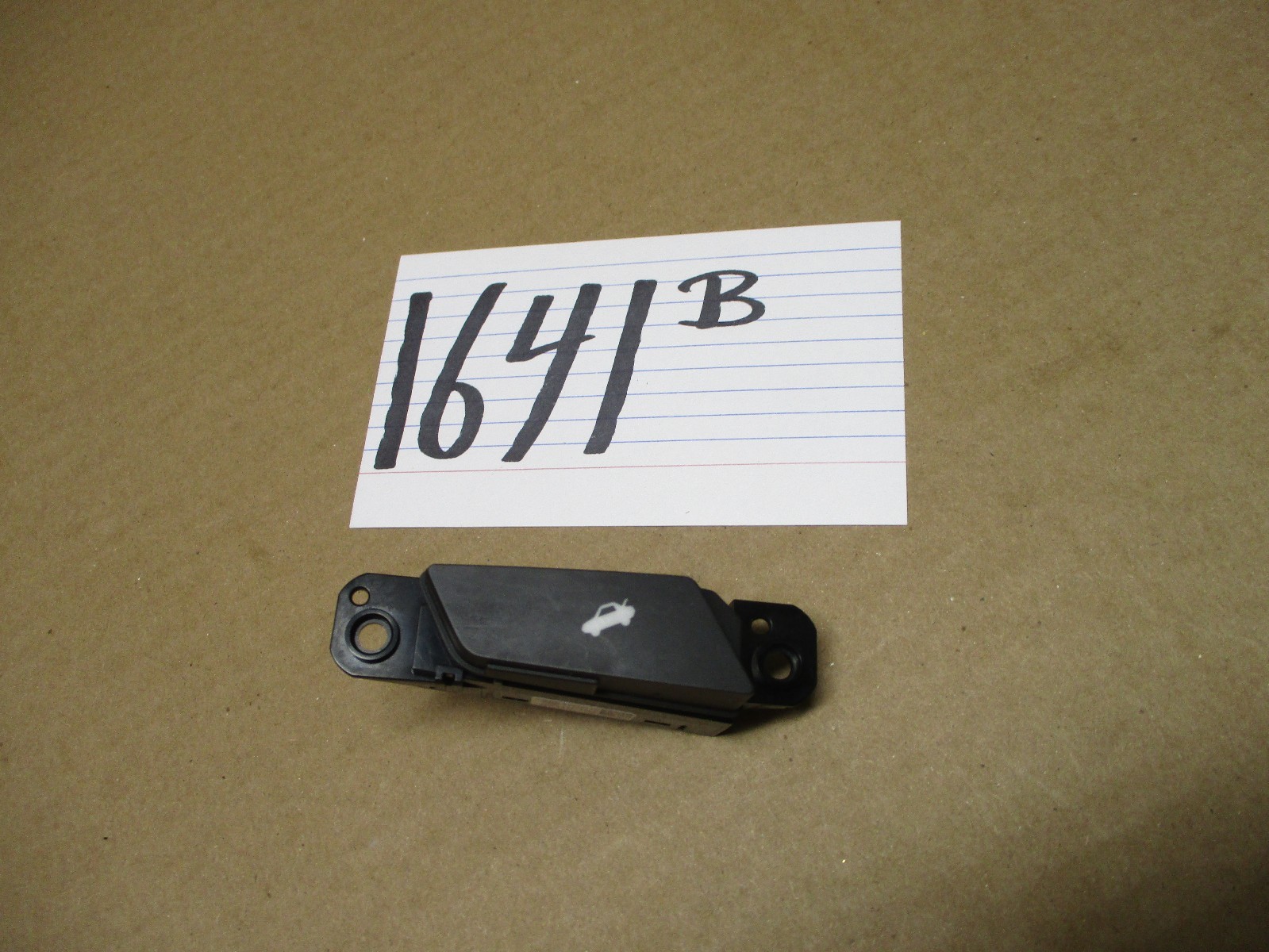 2014 2015 Chevrolet Cruze Trunk Release Switch Control Power #1641-B