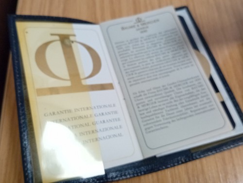 Vintage Baume & Mercier Riviera Box and Registration Card Wallet. - Picture 4 of 8