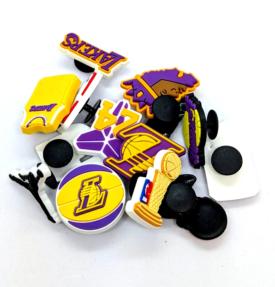 LOS ANGELES LAKERS ZAPATOS DIJES (14 piezas) Baloncesto Genial Regalo Accesorios Conjunto Lote Foto 3 de 4