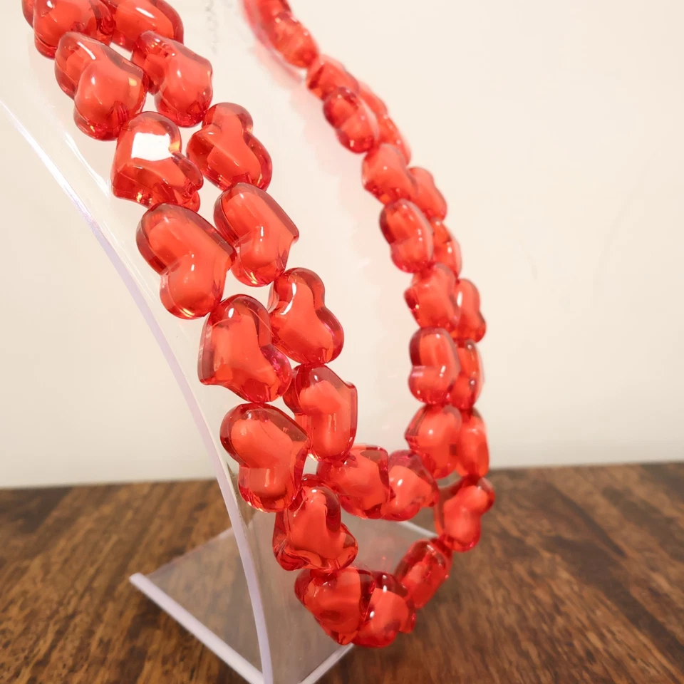Red hearts jewelry set 2 necklaces Lucite beads romantic silvertone adjustable - Image 4 of 4