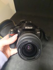Nikon D D3000 10.2MP Digital SLR Camera - Black Untested
