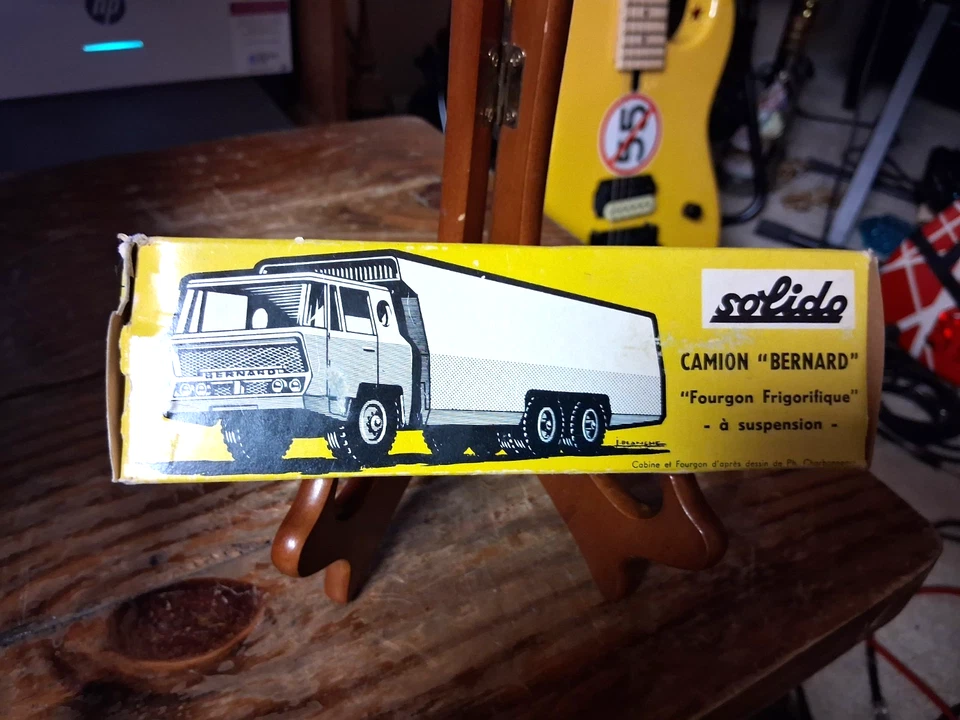 SOLIDO France # 304 CAMION " BERNARD " IN ORIGINAL BOX MINT! - Image 2 of 4