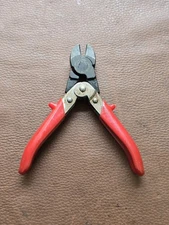 Vintage Maun Industries Side Cutters 2999-140 Red Handle