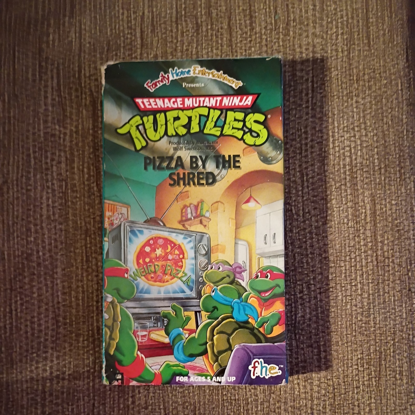 Teenage Mutant Ninja Turtles - Pizza by the Shred (VHS, 1991)